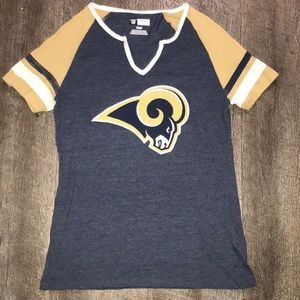 Women’s rams t-shirt size M 25$